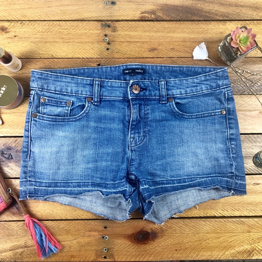 🏷SALE Gap Hadley Vintage Blue Released Hem Shorts